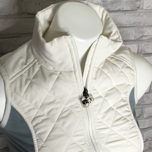 Athleta gray and white quilted vest, XXS - Picture 3 of 8